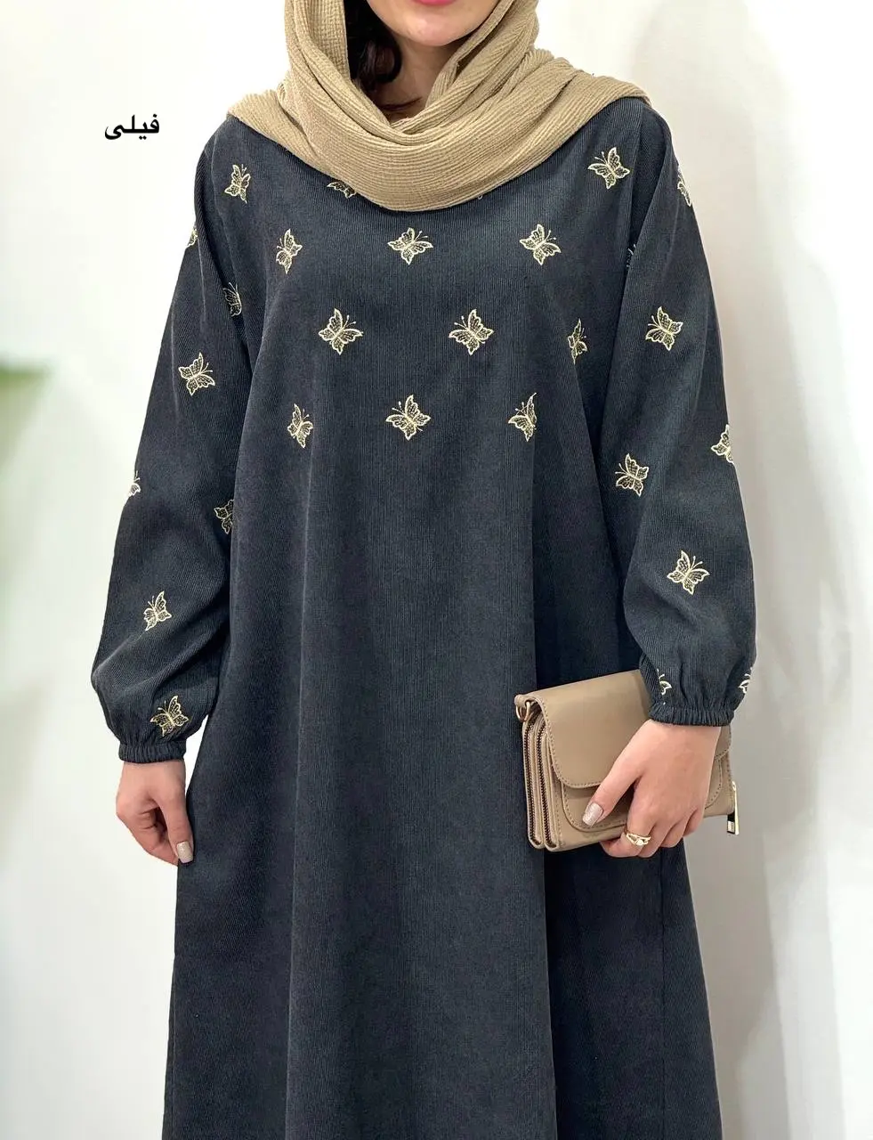 پیراهن مانتویی گلدوزی پری